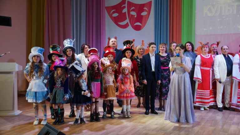 Праздник ко Дню работника культуры в ДК «Юбилейный»